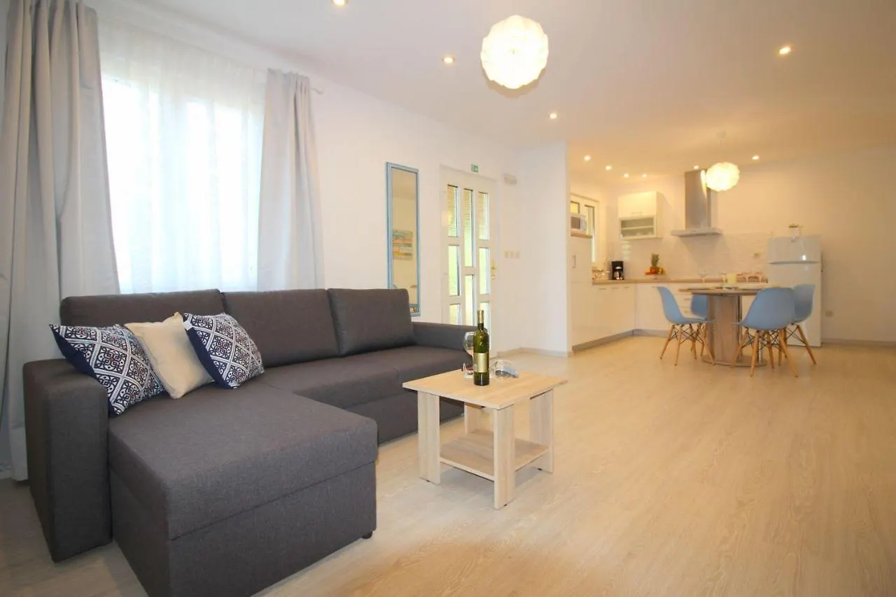 Ferienhaus-Lavanda-4 Villa Porec 0*,  Croatia